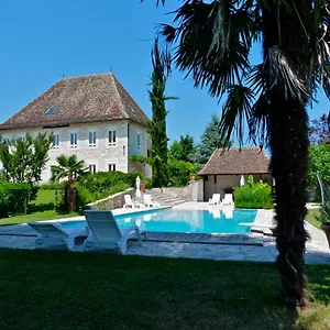 Bed & Breakfast Domaine Du Manoir, Les Avenières